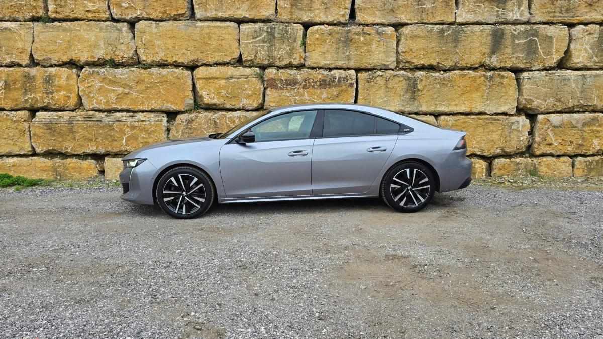 peugeot-508-2021-diesel-1499cc