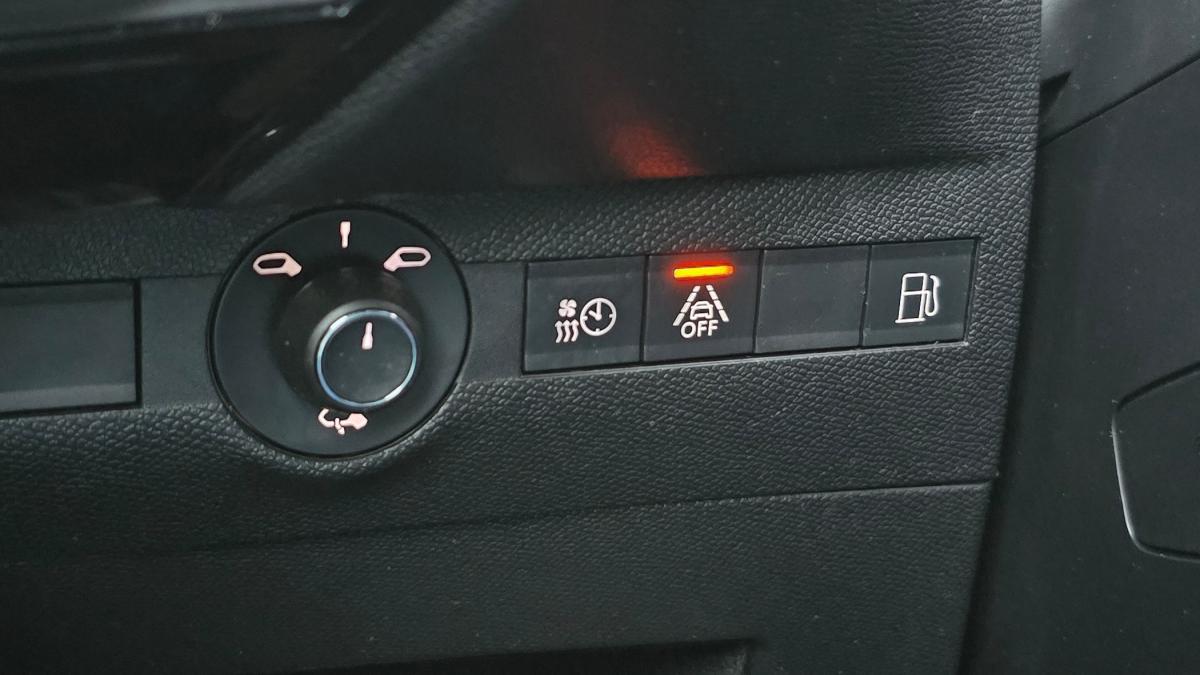 ds-ds-7-crossback-2023-hibrido-a-gasolina-1598cc