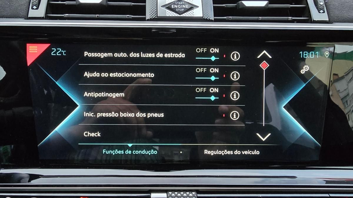 ds-ds-7-crossback-2023-hibrido-a-gasolina-1598cc