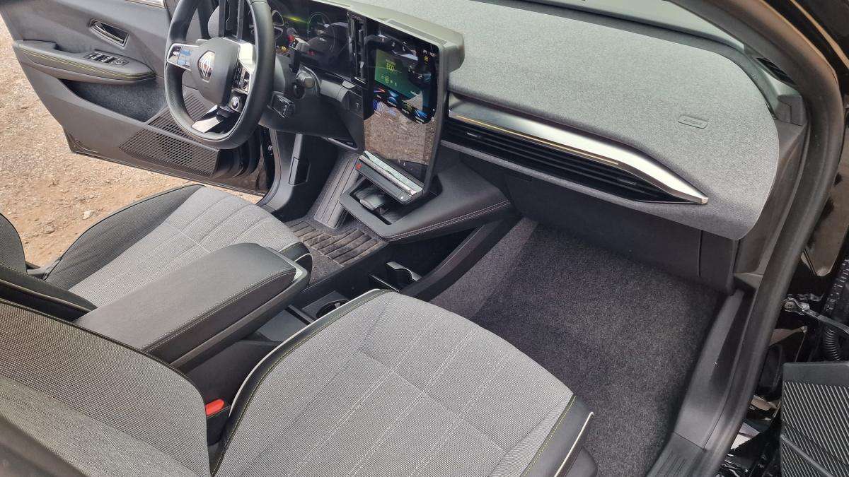renault-megane-e-tech-2023-eletrico-500cc
