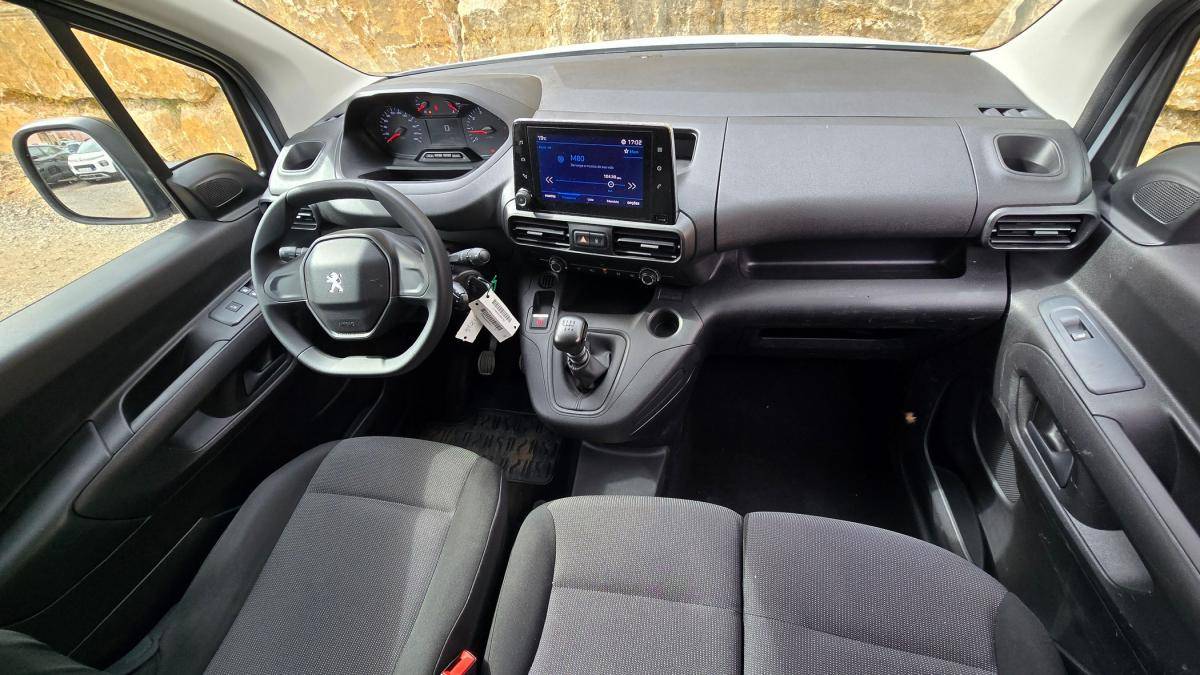 peugeot-partner-2023-diesel-1499cc