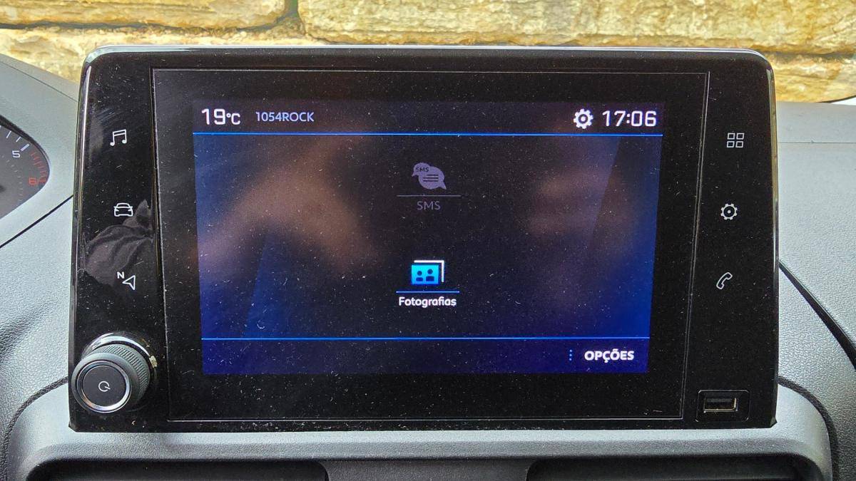 peugeot-partner-2023-diesel-1499cc