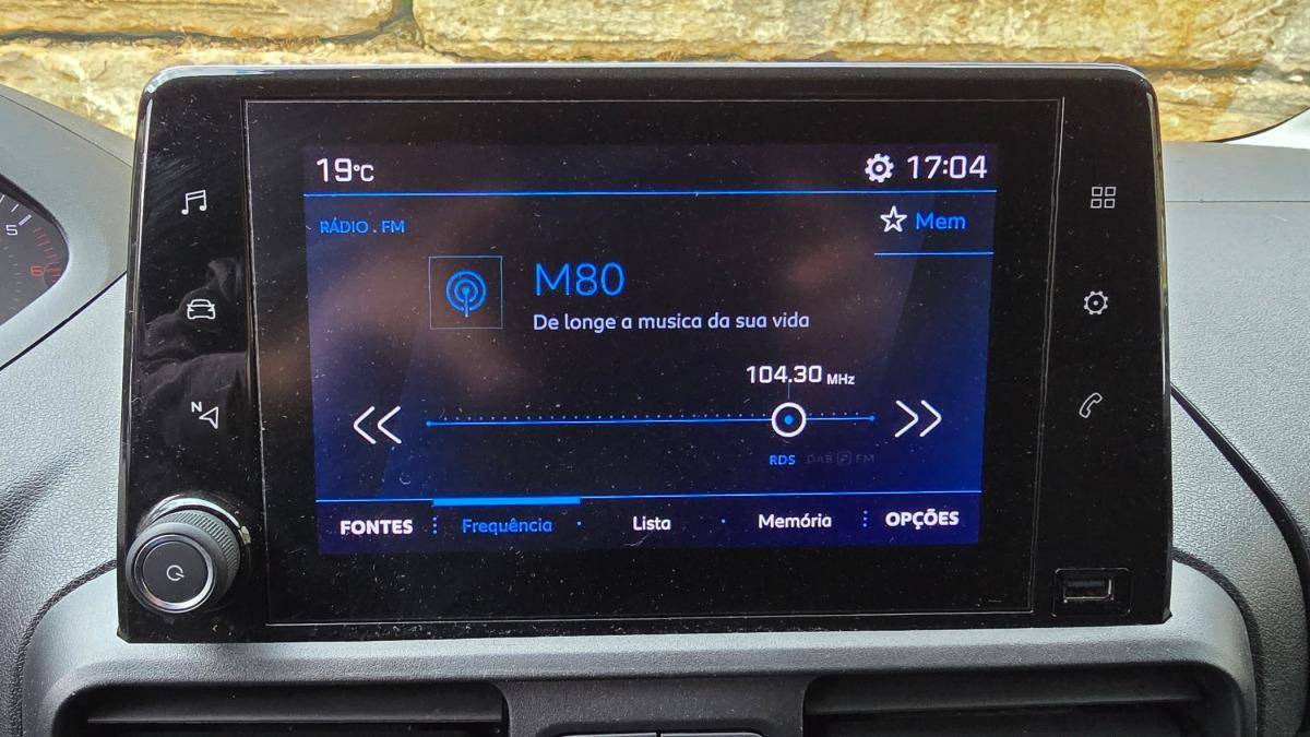 peugeot-partner-2023-diesel-1499cc