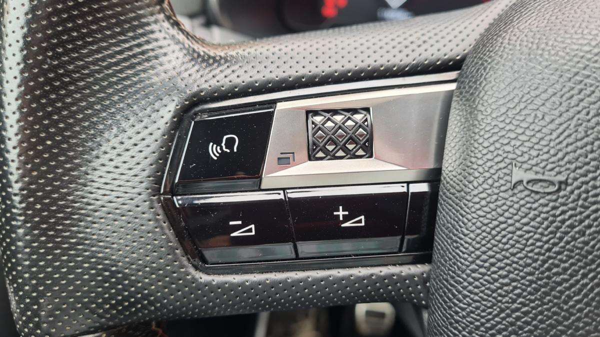 ds-ds-7-crossback-2018-diesel-1499cc