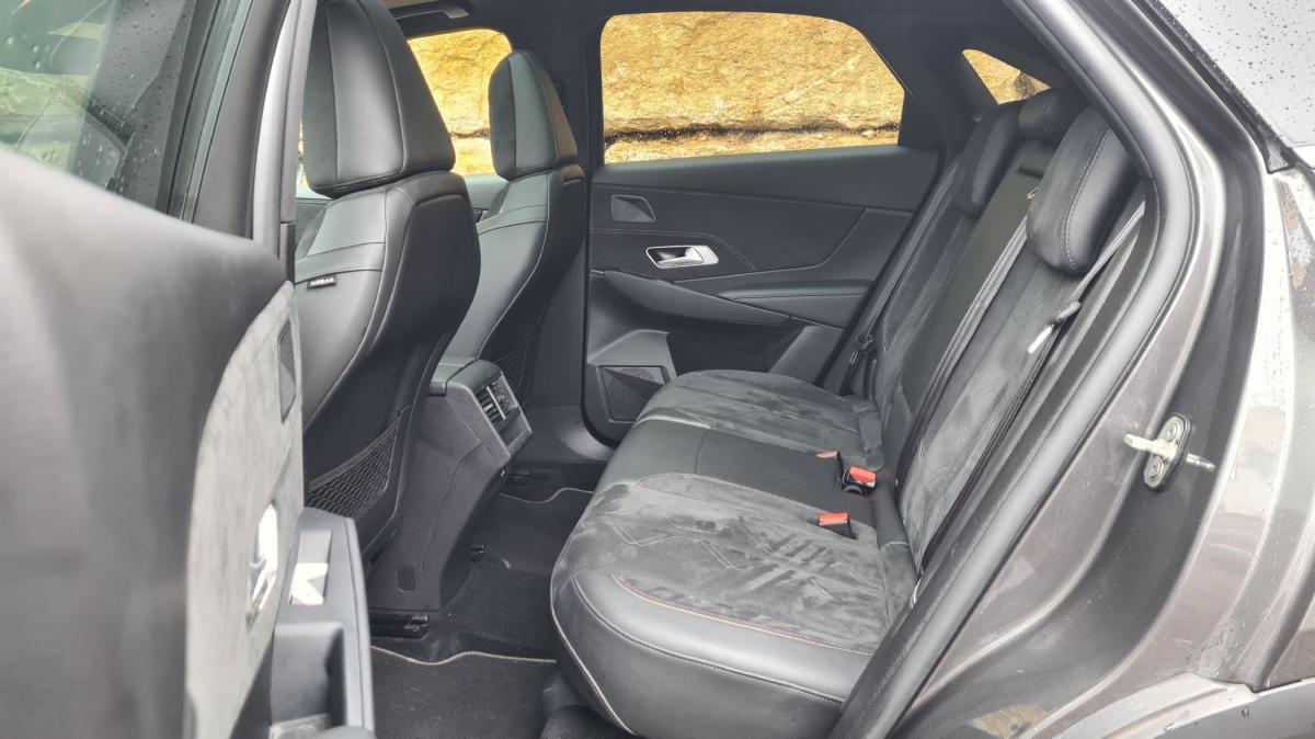 ds-ds-7-crossback-2018-diesel-1499cc