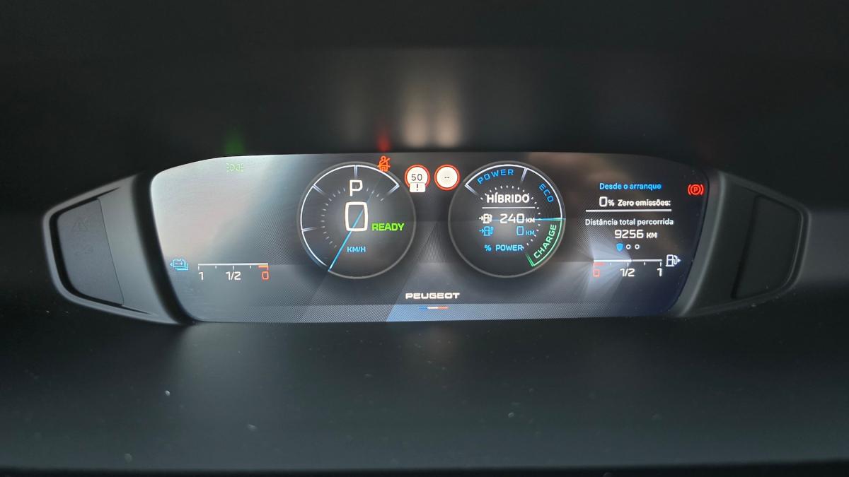 peugeot-308-2023-hibrido-a-gasolina-1598cc