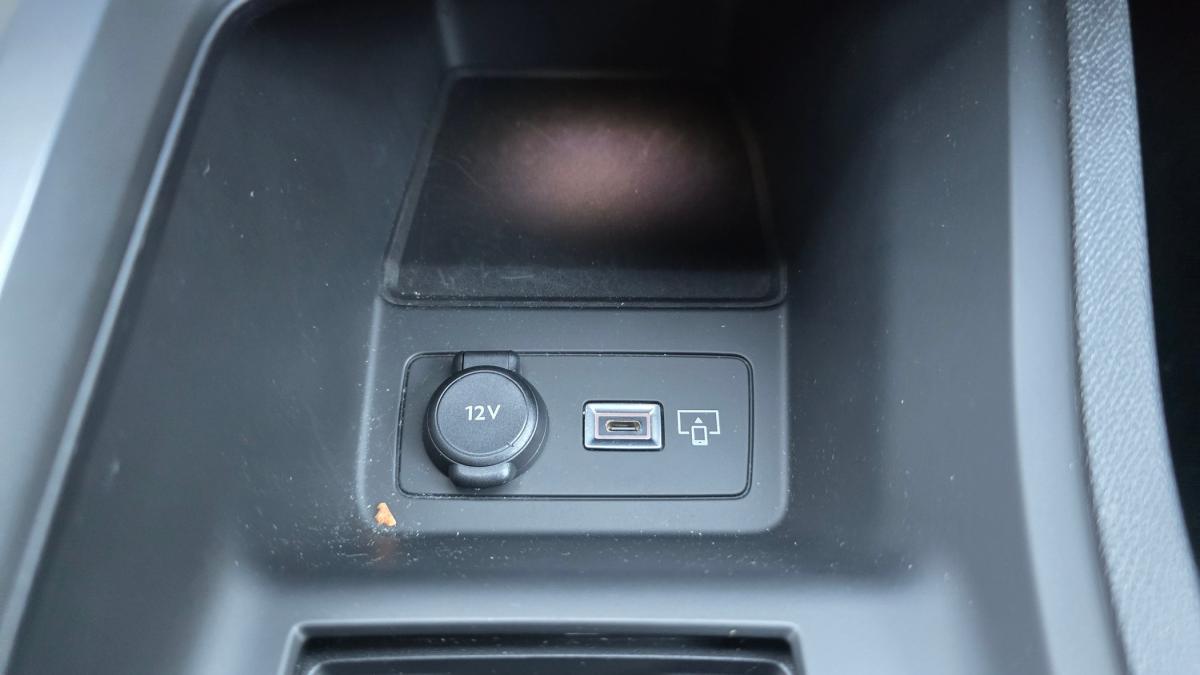 peugeot-308-2023-hibrido-a-gasolina-1598cc