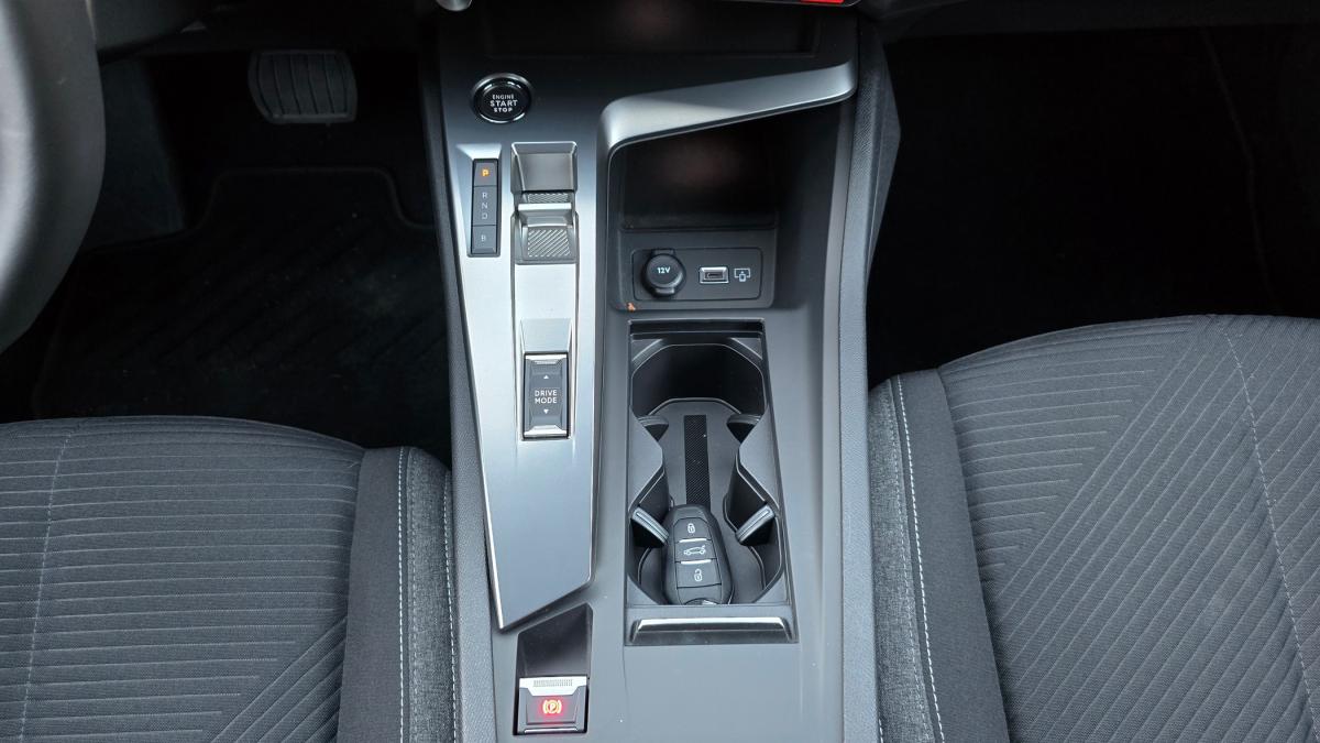 peugeot-308-2023-hibrido-a-gasolina-1598cc