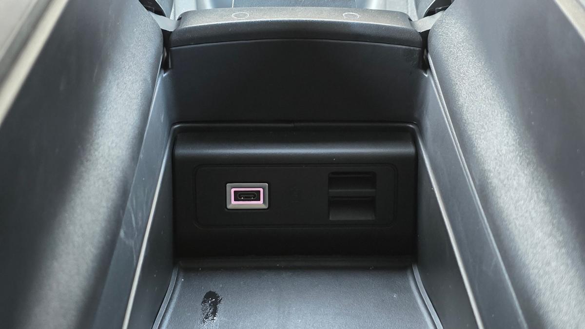 peugeot-308-2023-hibrido-a-gasolina-1598cc