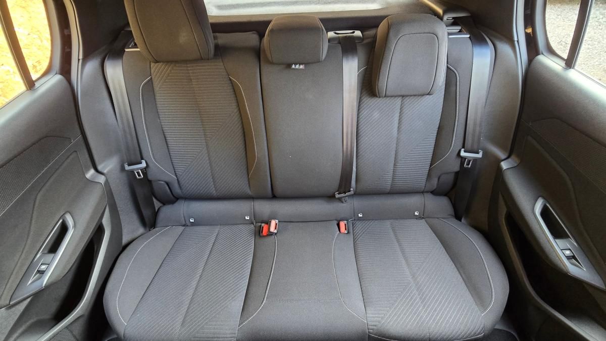 peugeot-308-2023-hibrido-a-gasolina-1598cc