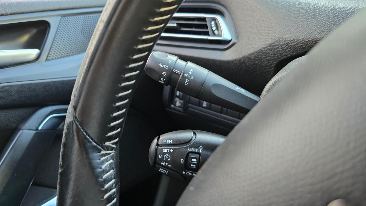peugeot-308-sw-2019-diesel-1499cc