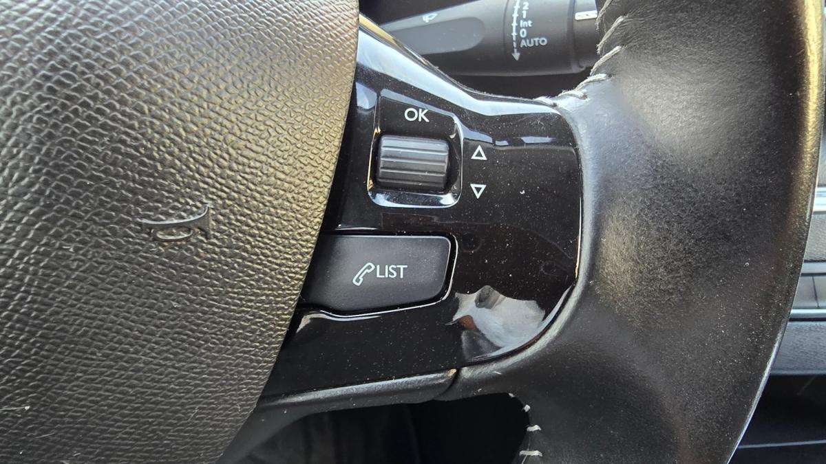 peugeot-308-sw-2019-diesel-1499cc