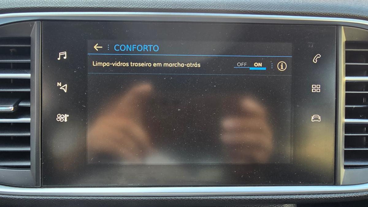 peugeot-308-sw-2019-diesel-1499cc