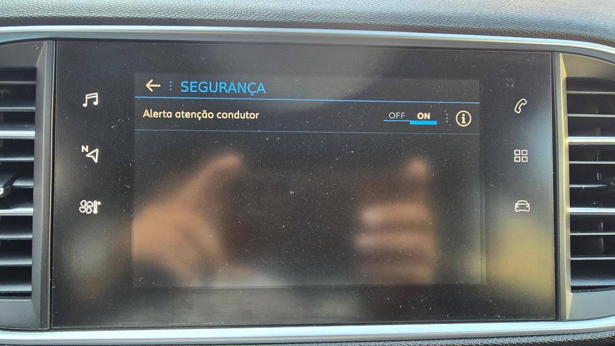 peugeot-308-sw-2019-diesel-1499cc