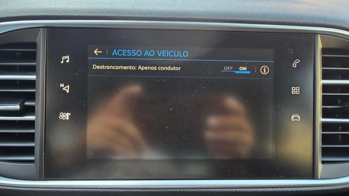 peugeot-308-sw-2019-diesel-1499cc