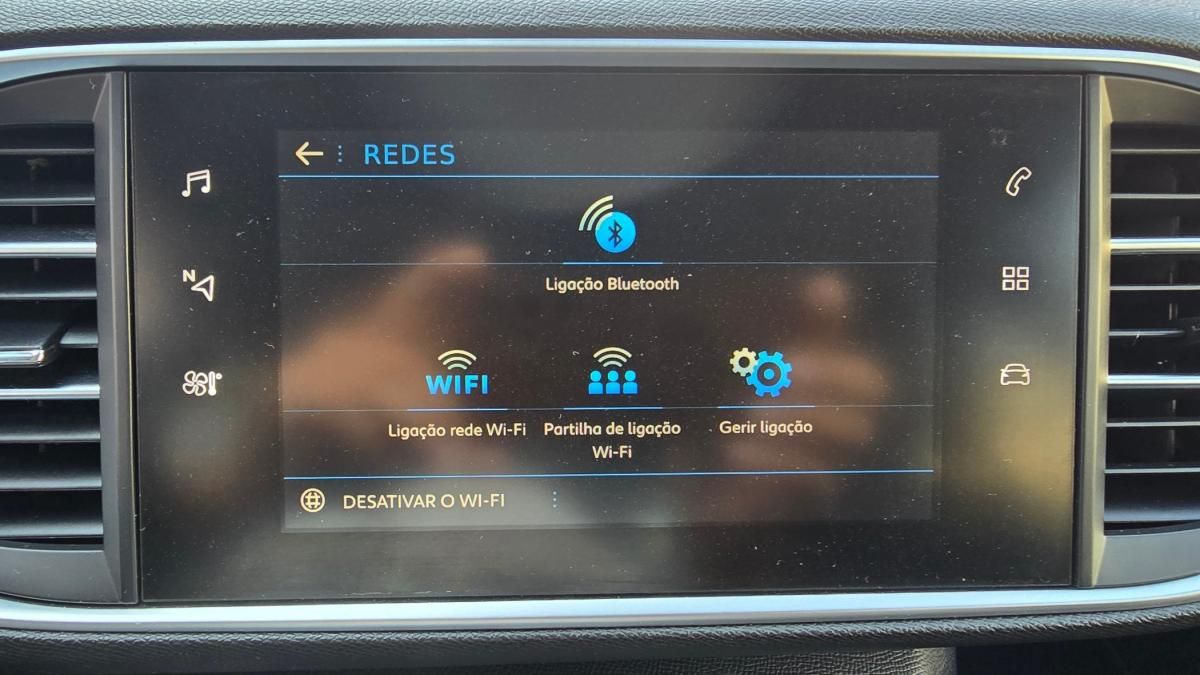 peugeot-308-sw-2019-diesel-1499cc