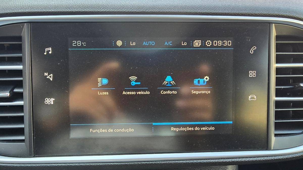 peugeot-308-sw-2019-diesel-1499cc