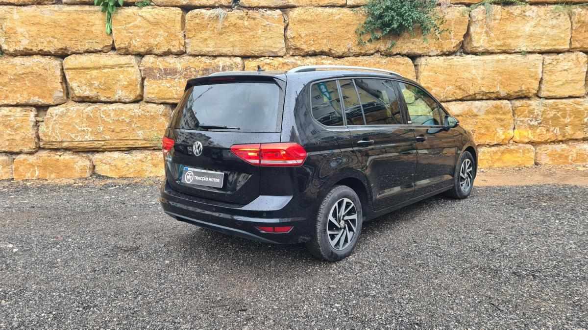 volkswagen-touran-2019-diesel-1598cc