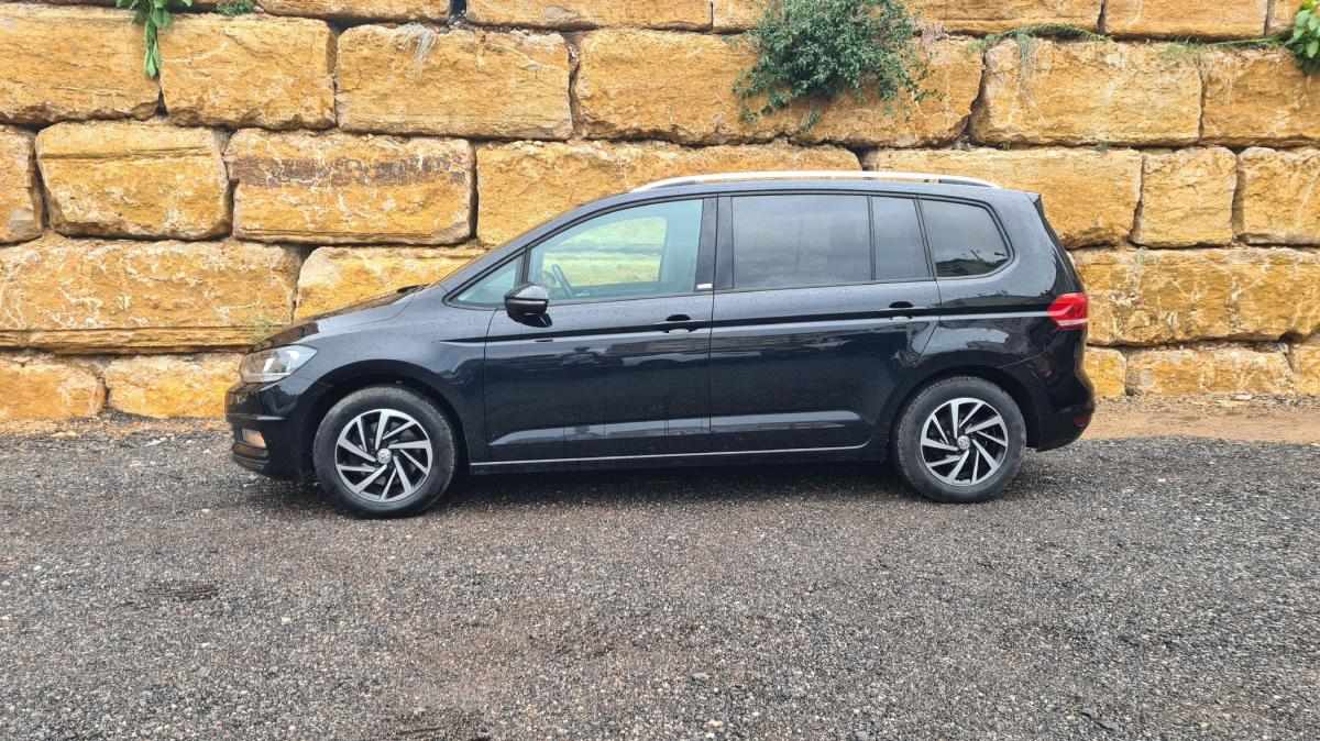 volkswagen-touran-2019-diesel-1598cc