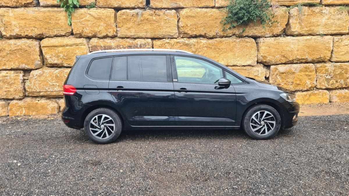 volkswagen-touran-2019-diesel-1598cc