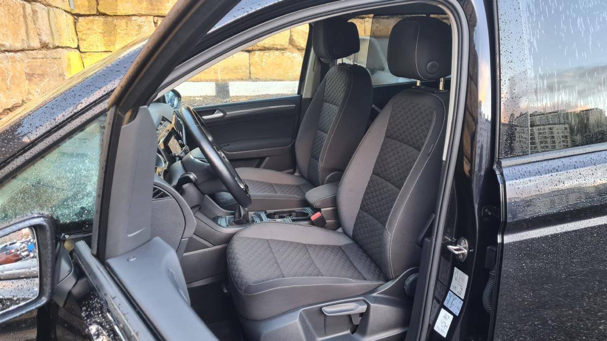 volkswagen-touran-2019-diesel-1598cc