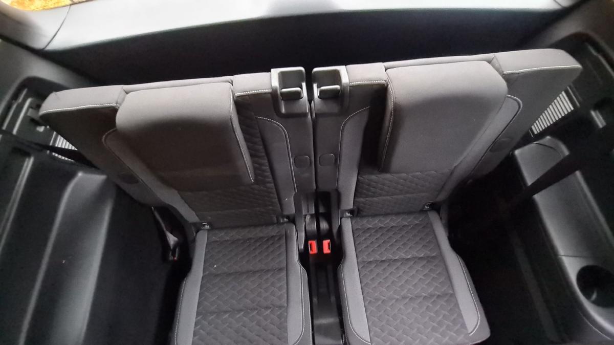 volkswagen-touran-2019-diesel-1598cc