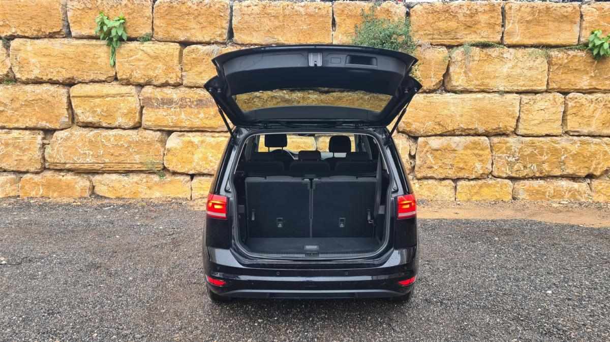 volkswagen-touran-2019-diesel-1598cc