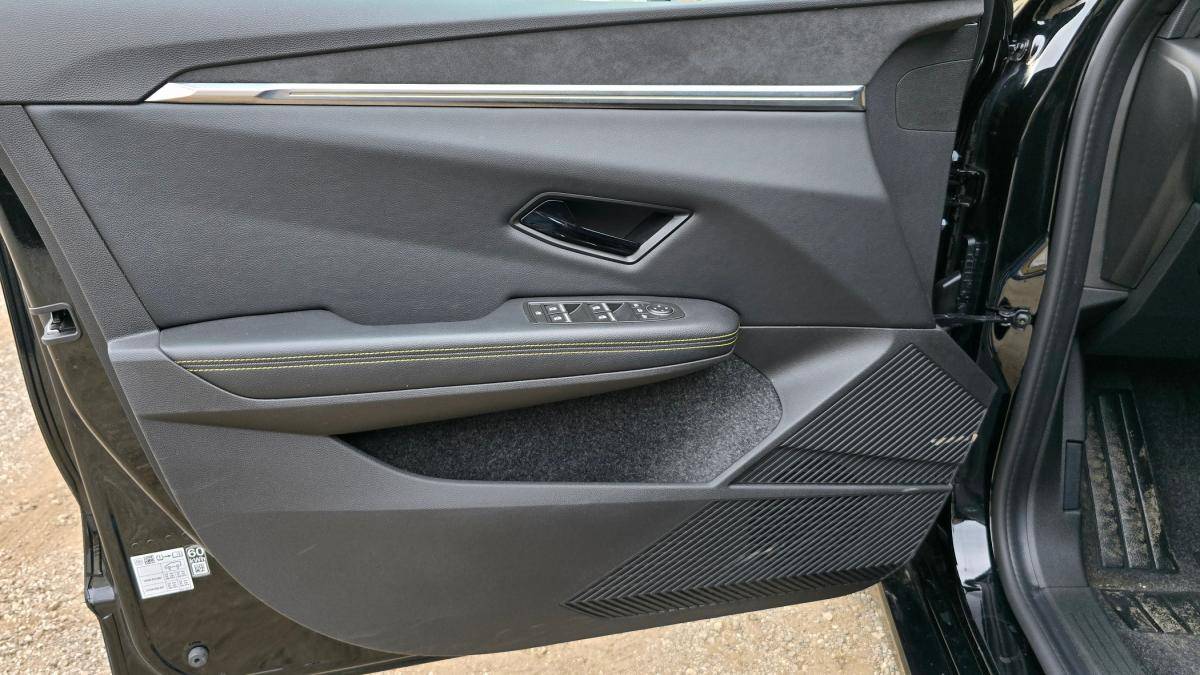 renault-megane-e-tech-2023-eletrico-0cc