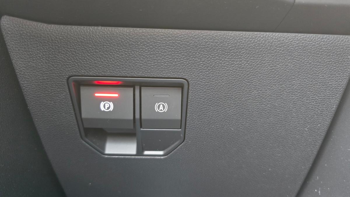 renault-megane-e-tech-2023-eletrico-0cc