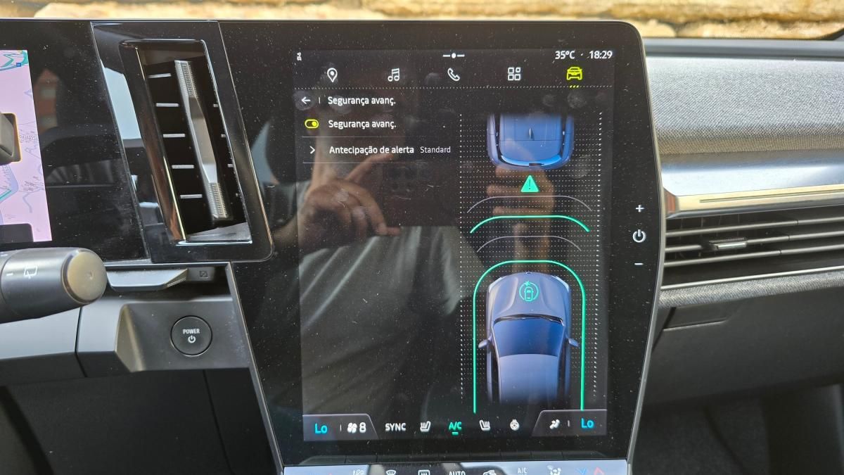 renault-megane-e-tech-2023-eletrico-0cc