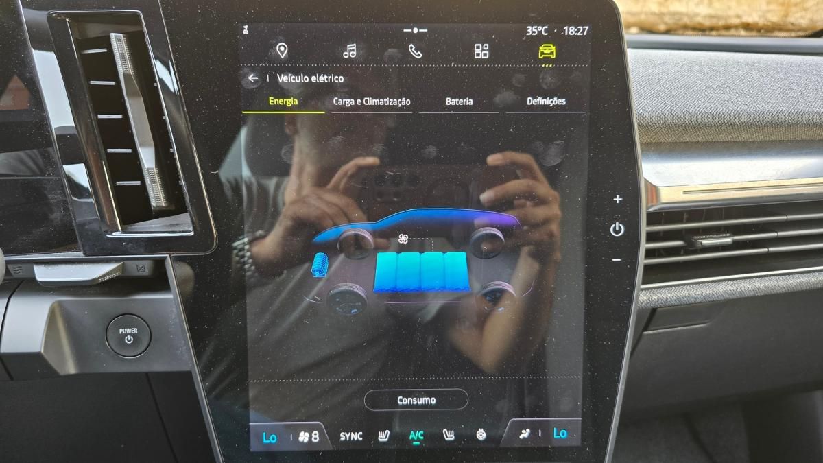 renault-megane-e-tech-2023-eletrico-0cc