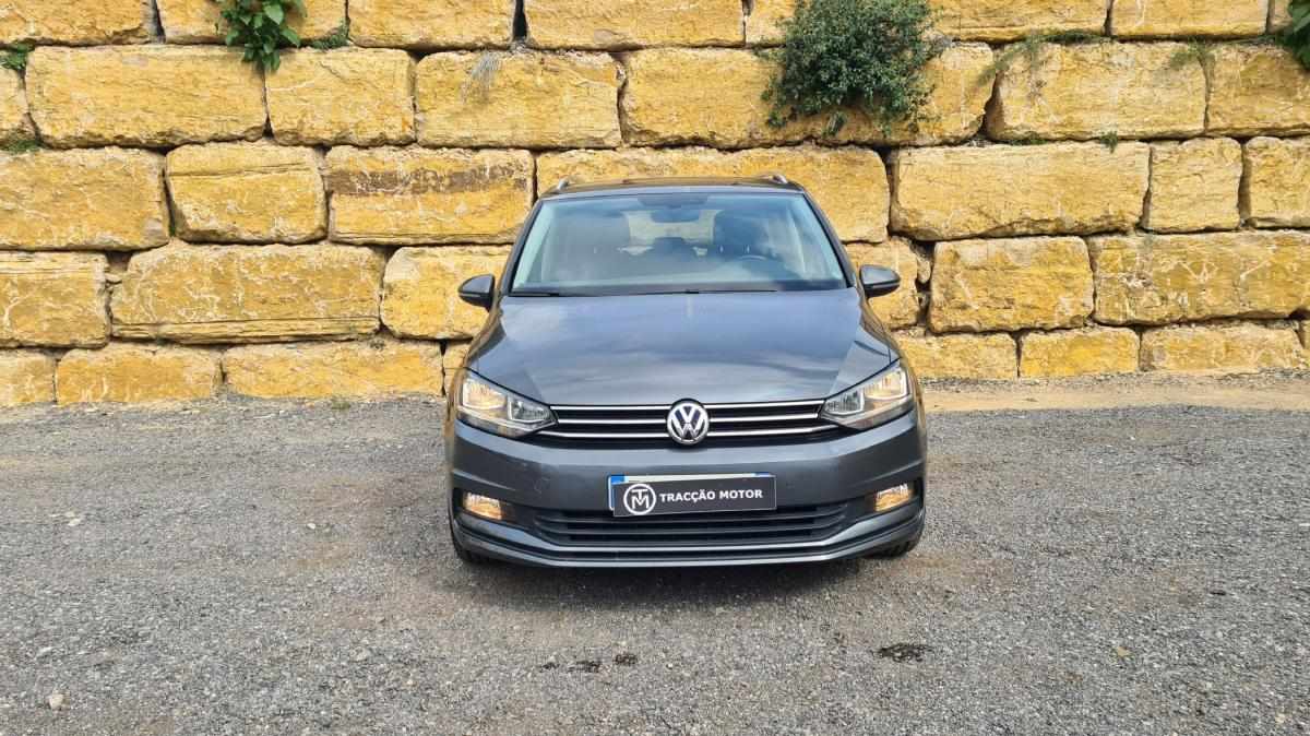 volkswagen-touran-2019-diesel-1598cc