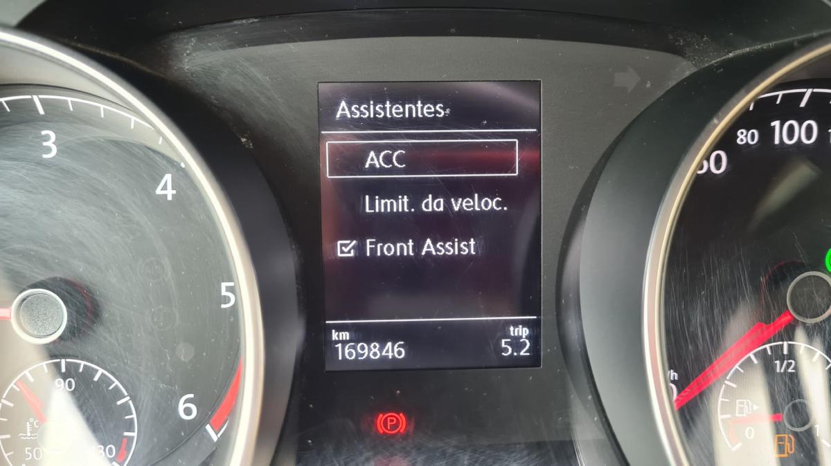 volkswagen-touran-2019-diesel-1598cc