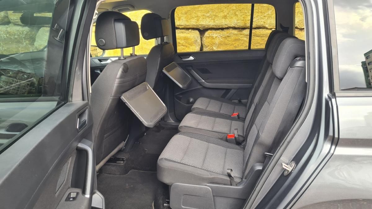 volkswagen-touran-2019-diesel-1598cc