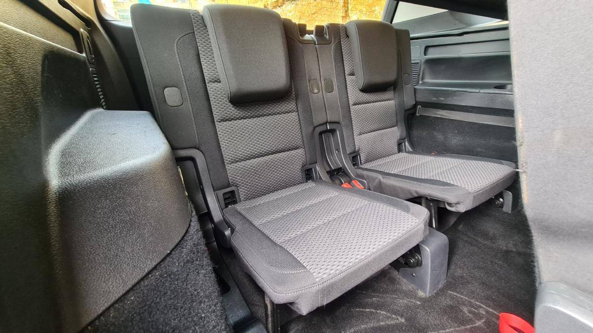 volkswagen-touran-2019-diesel-1598cc