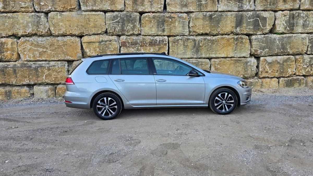 volkswagen-golf-variant-2020-diesel-1598cc