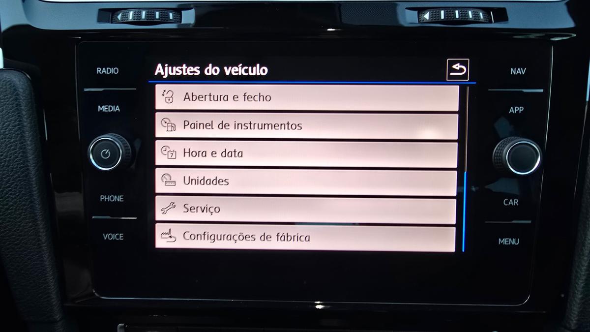 volkswagen-golf-variant-2020-diesel-1598cc