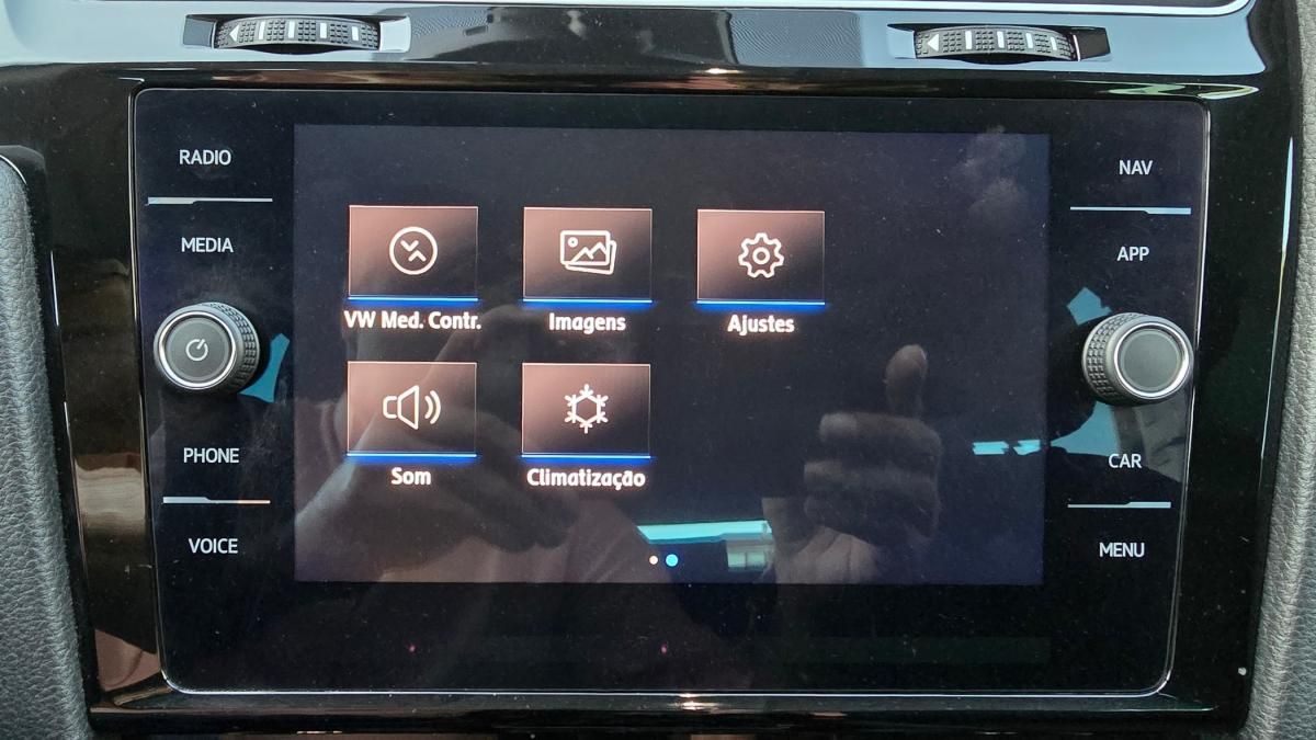 volkswagen-golf-variant-2020-diesel-1598cc
