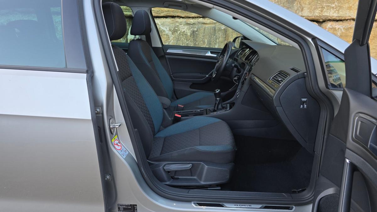 volkswagen-golf-variant-2020-diesel-1598cc