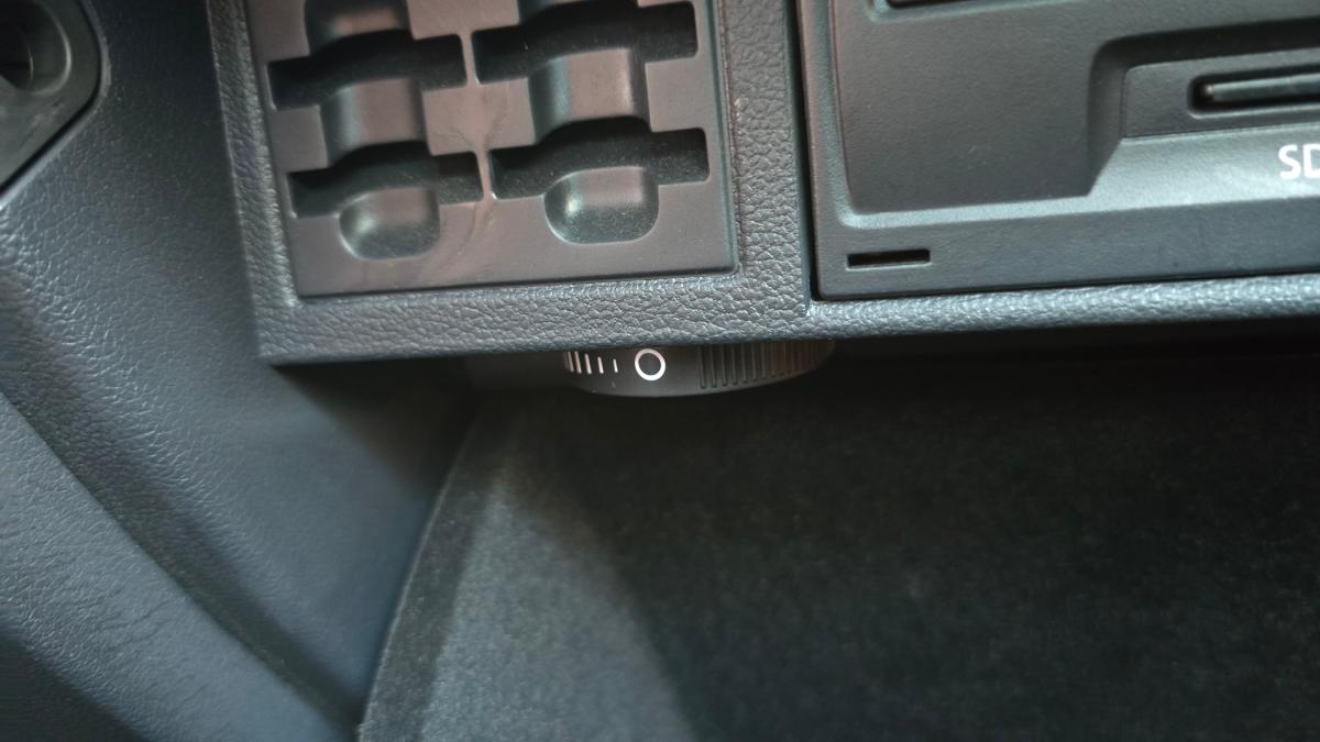 volkswagen-golf-variant-2020-diesel-1598cc