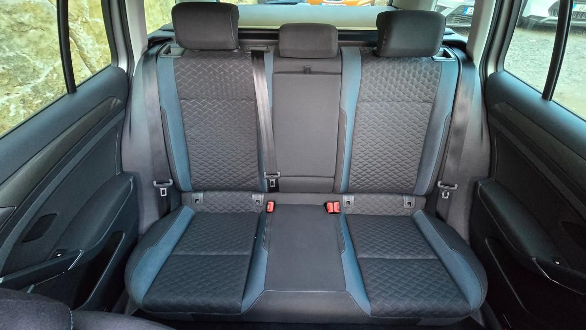 volkswagen-golf-variant-2020-diesel-1598cc