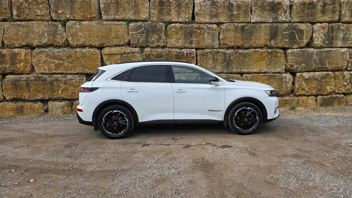 ds-ds-7-crossback-2022-hibrido-a-gasolina-1598cc