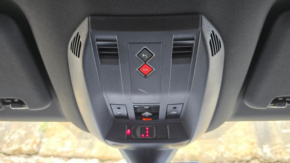 ds-ds-7-crossback-2022-hibrido-a-gasolina-1598cc