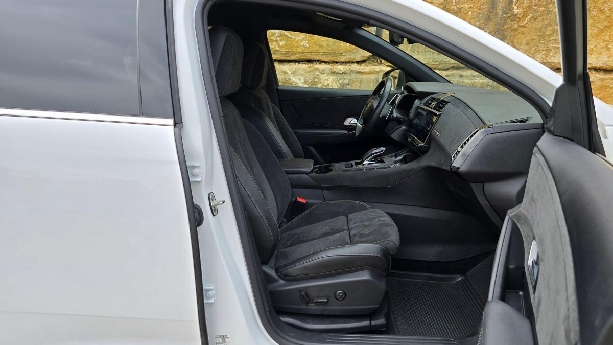ds-ds-7-crossback-2022-hibrido-a-gasolina-1598cc