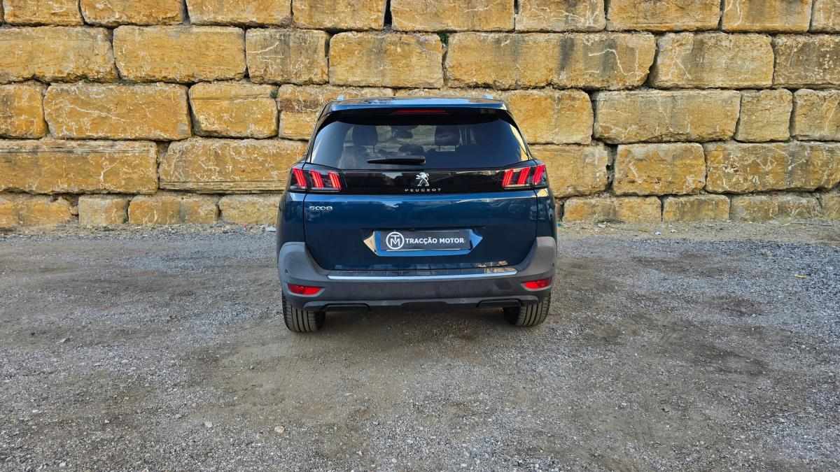 peugeot-5008-2022-diesel-1499cc