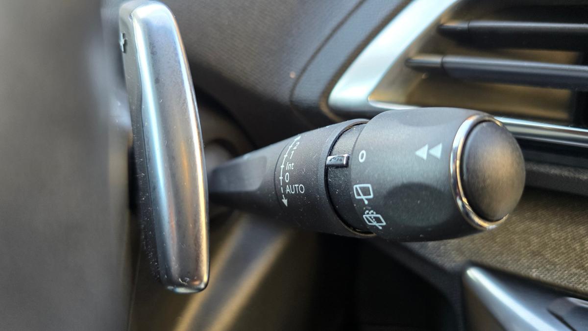 peugeot-5008-2022-diesel-1499cc