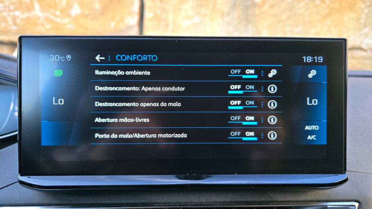 peugeot-5008-2022-diesel-1499cc