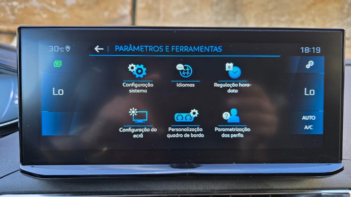 peugeot-5008-2022-diesel-1499cc