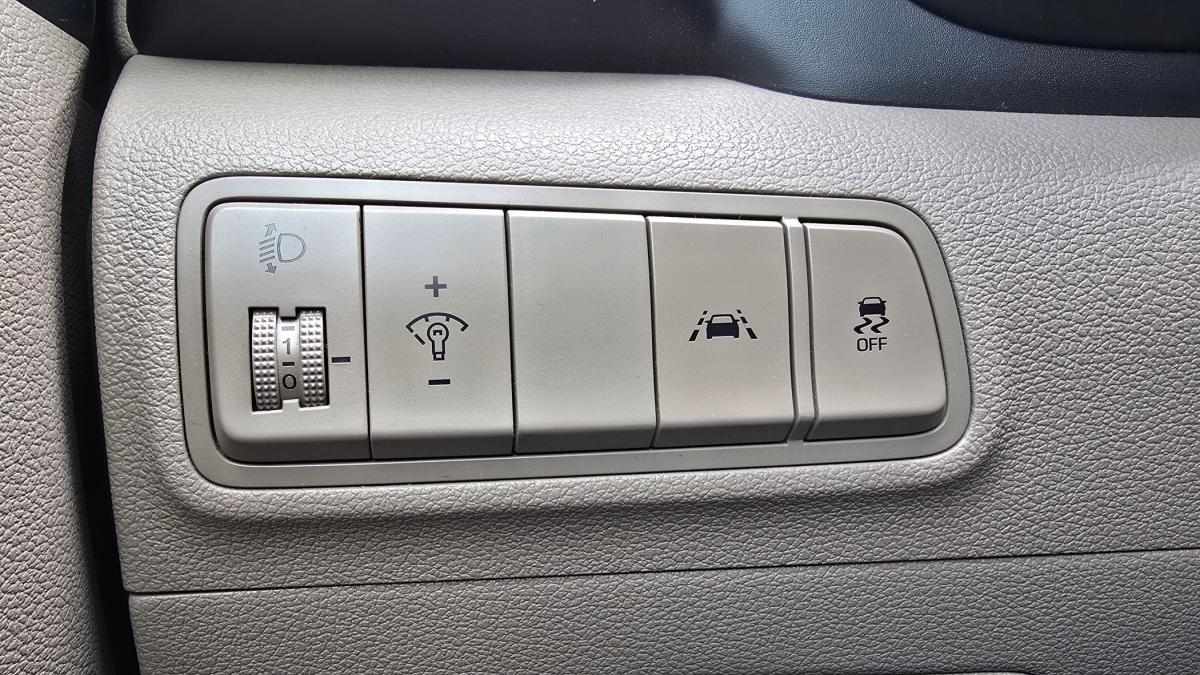 hyundai-tucson-2021-diesel-1598cc