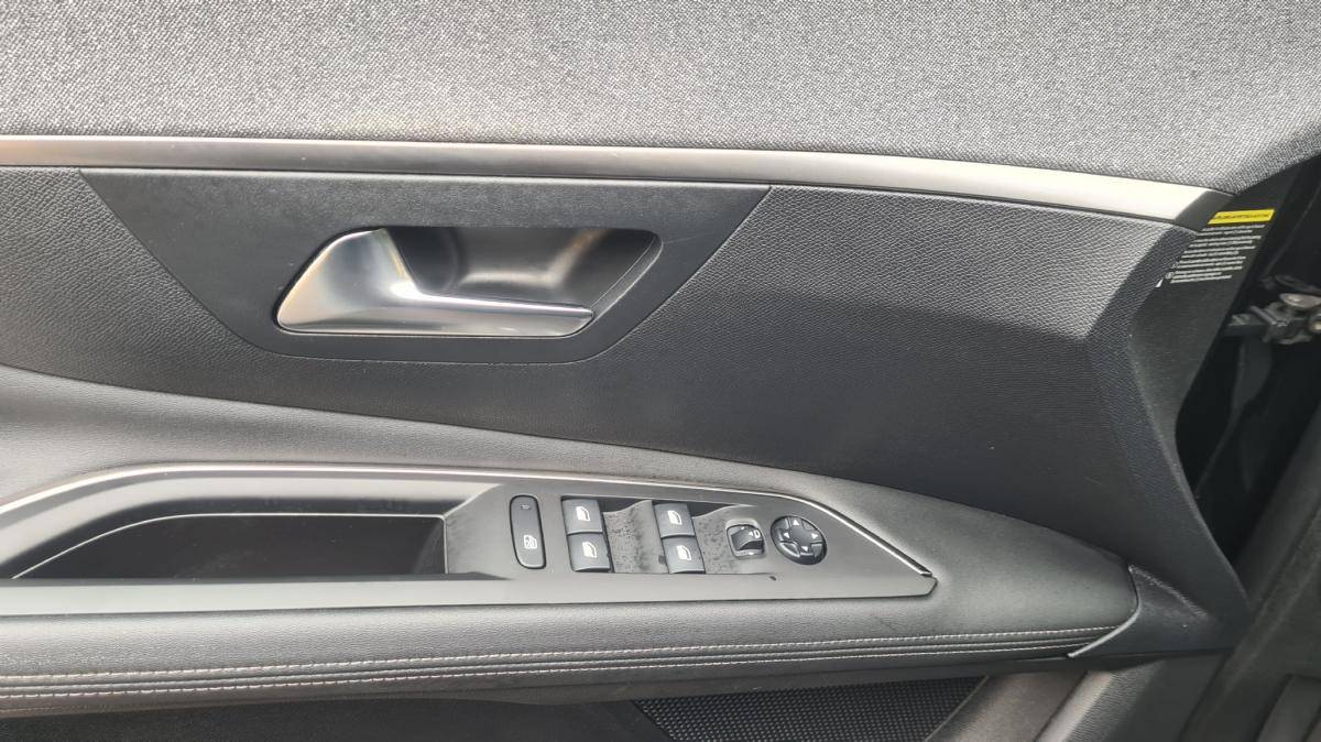 peugeot-3008-2019-diesel-1499cc
